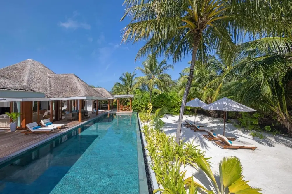 Luxury Resorts in Maldives Island Anantara Kihavah