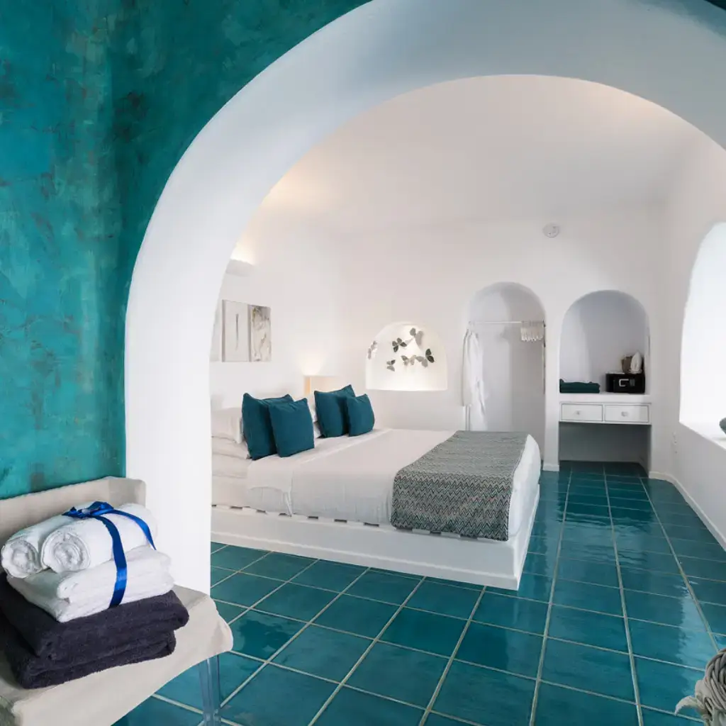 Luxury Resorts in Santorini Astra Suites 1