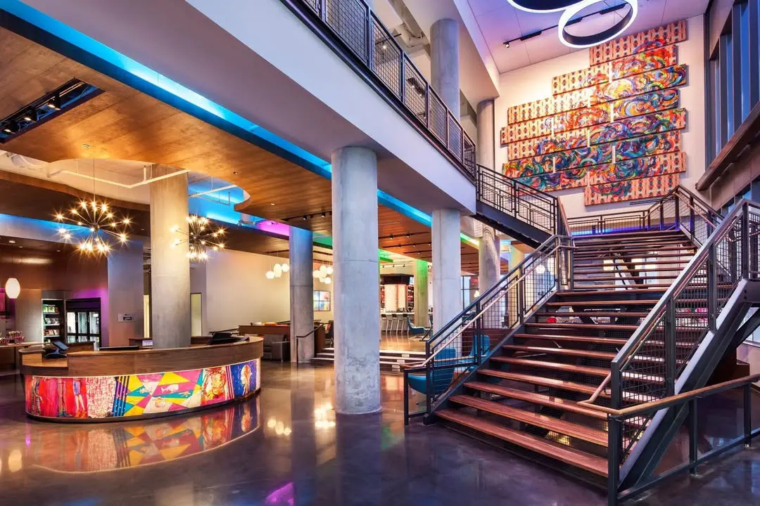 A colourful and joyful atmosphere at Aloft Boston Seaport, one of the best music-themed hotels worldwide.