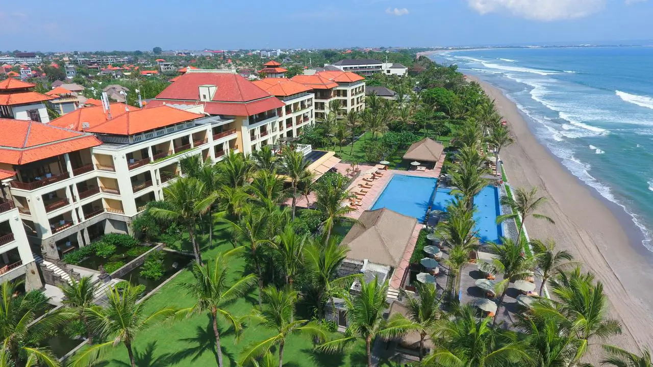 luxury hotels in bali the legian three